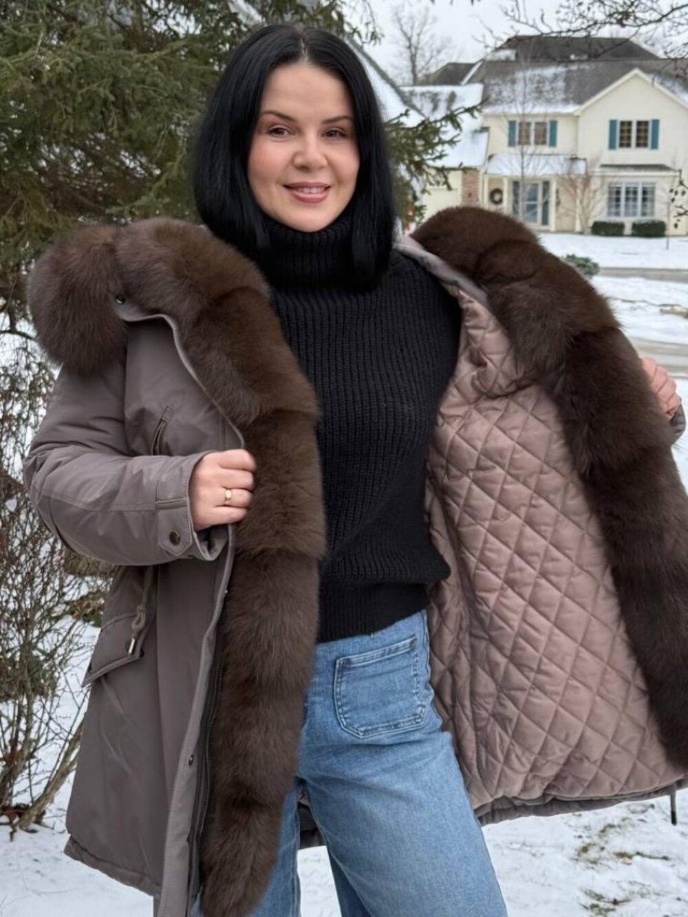 Women's Winter Parka with Real Fox Fur, Heavy Duty Winter Jacket - Picture 6 of 9